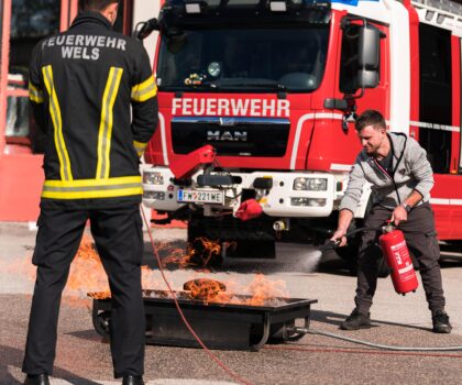 Löschtraining Feuerwehr Wels