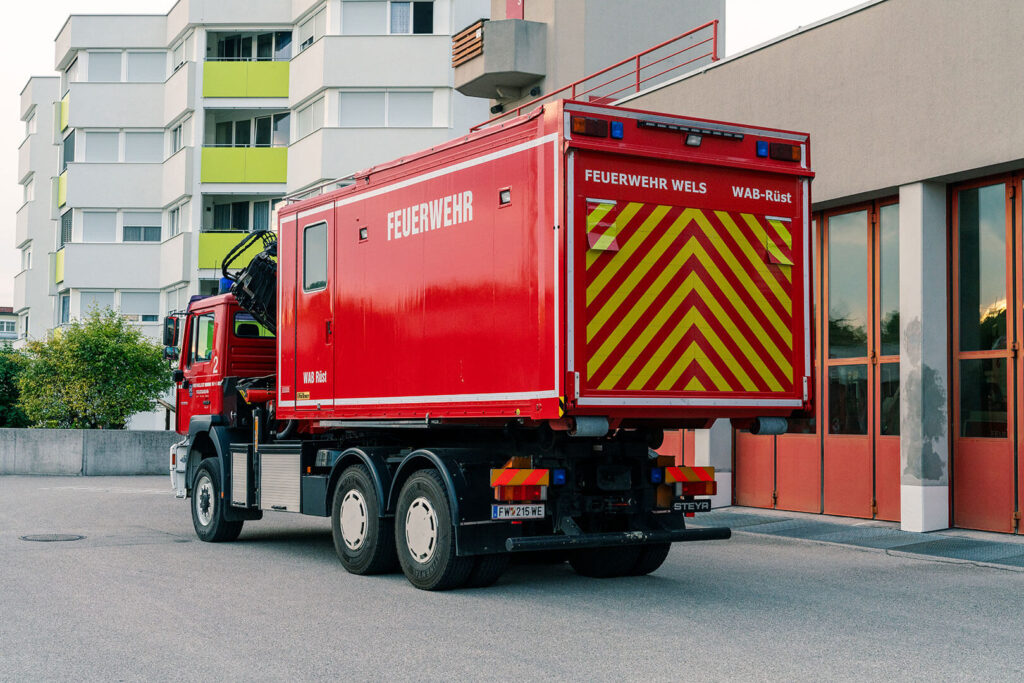 schweres-wechselladefahrzeug-2