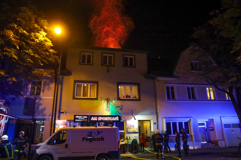 Ausgedehnter Wohnungsbrand in Wels-Neustadt