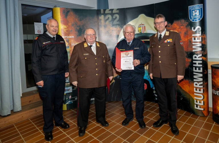 Ehrenurkunde des OOELFV 60 und 80 Jahre Tätigkeit
