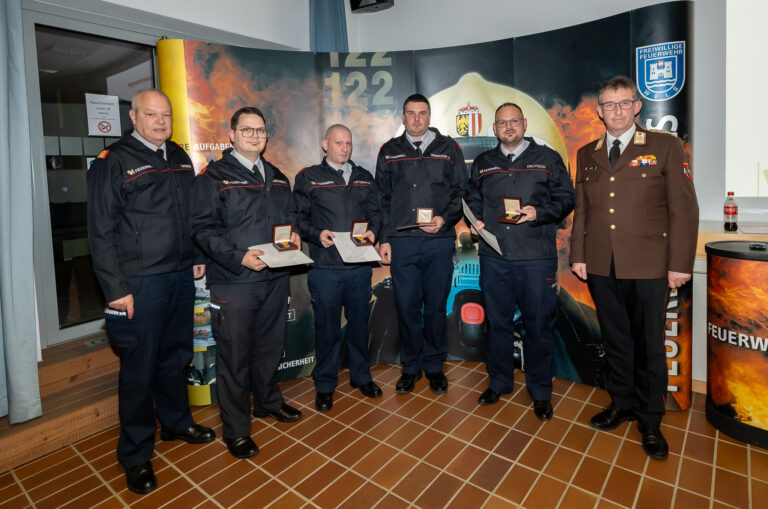 Feuerwehr Dienstmedaille Land OOE 25 Jahre Tätigkeit