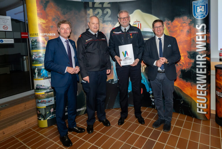 Feuerwehr Verdienstmedaille der Stadt Wels GOLD