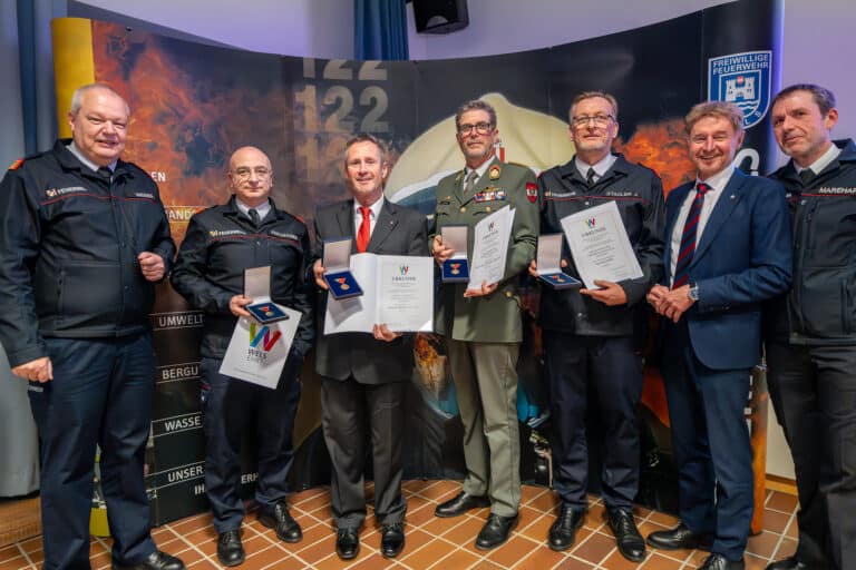 Feuerwehr Verdienstmedaille Gold